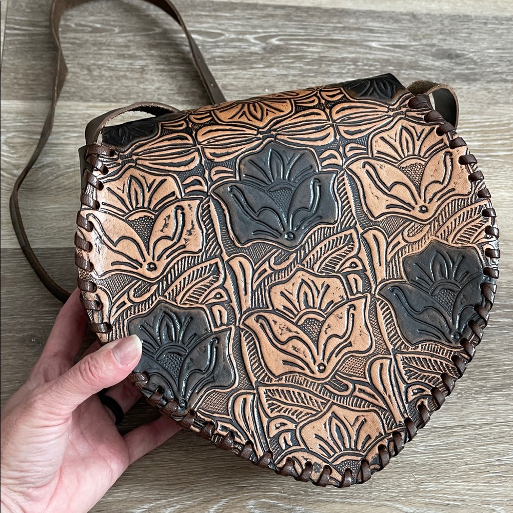 Brown boho western tooled floral leather crossbody bag made in Mexico - Picture 12 of 12